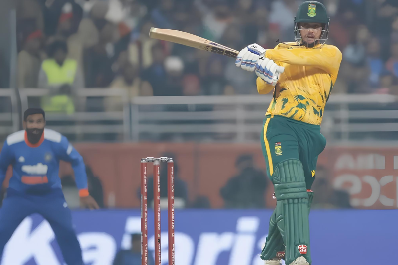 Quinton de Kock’s 90 Leads South Africa to Dominant Victory